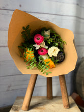 Load image into Gallery viewer, 12/02/21  Spring tones (6) Lockdown 3.0