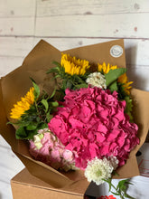 Load image into Gallery viewer, 25/6/20 British Summer flower Bouquet 100% British grown blooms