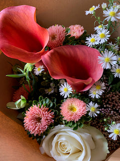 10/09/21 Back to flowering Friday bouquet!